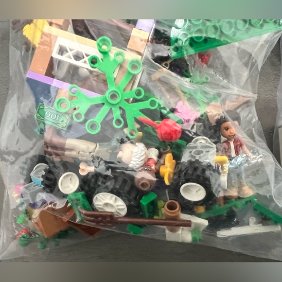 2 Lego sets - Picture 2 of 3